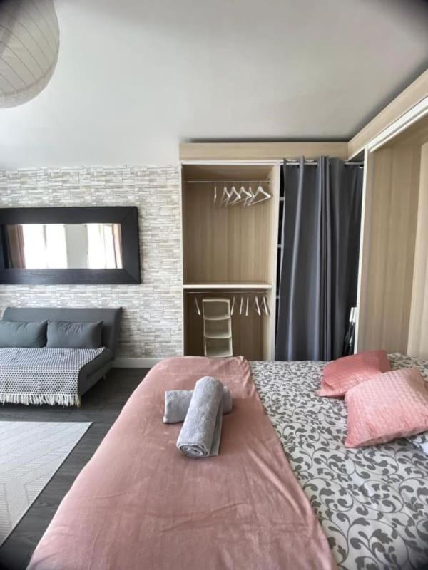 L'Aviateur - Self Check In Apartman Chartres Kültér fotó